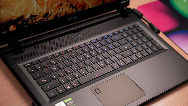 AERO 15 (Intel 9th Gen) Key Features | Laptop - GIGABYTE U.K.
